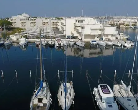 As11677 - Marina De Type P3 Avec Parking Prive Et Appontement Le Grau-du-Roi
